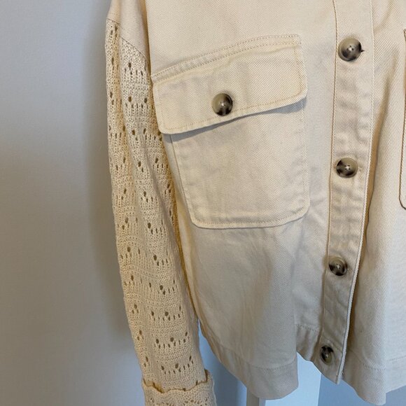 Beautiful Classy Women's Jean Jacket with Sweater Sleeves New without Tags - Picture 2 of 8